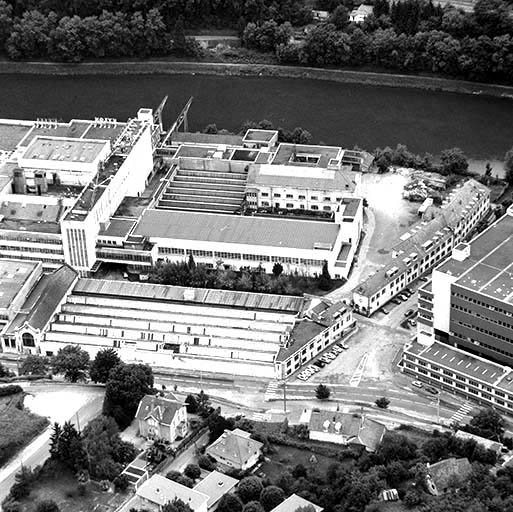 usine à papier de la société des Papeteries Bisontines, usine de fibres artificielles et synthétiques dite usine des Soieries puis de la Rhodiacéta