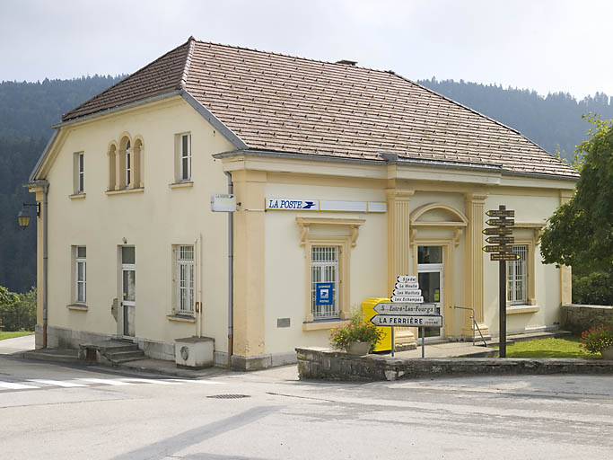 bureau de douane et logement, actuellement poste