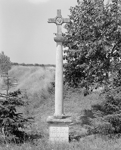 croix de chemin (croix de mission)