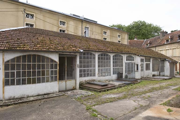 usine de taille de matériaux de construction (marbrerie) Javelier