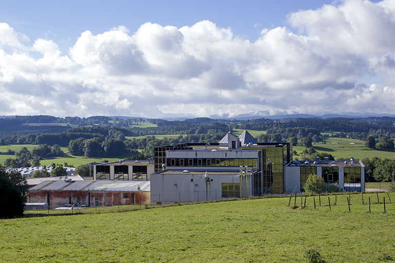 usine d'horlogerie (usine de montres), fonderie et usine de petite métallurgie (usine de bijouterie et joaillerie) Christian Bernard