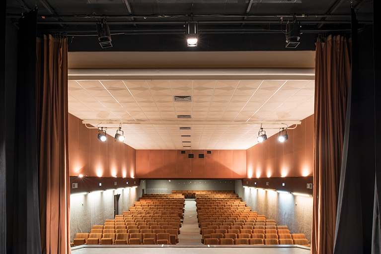salle de spectacle dite foyer municipal et cinéma Tivoli