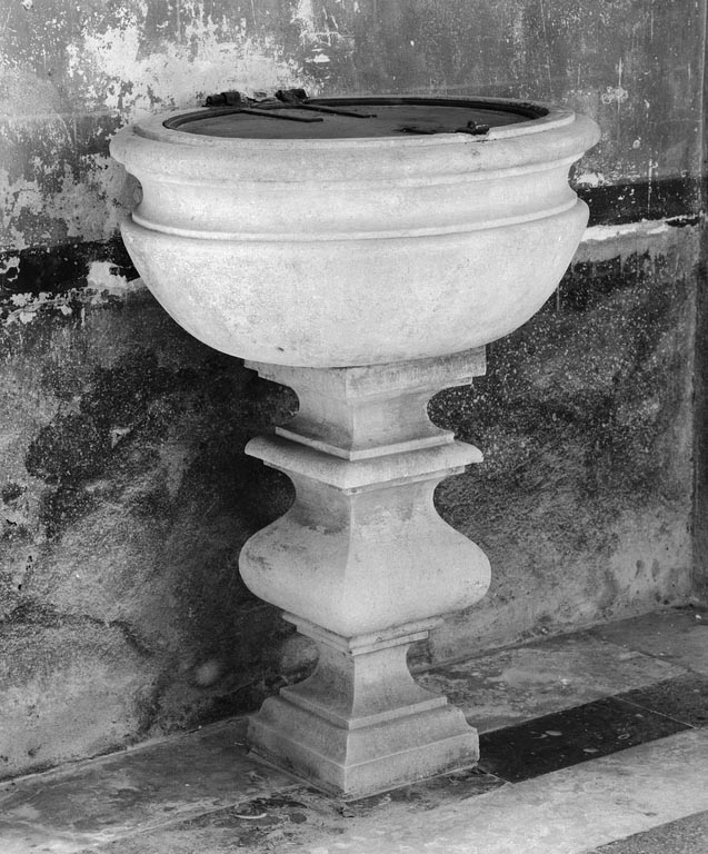 fonts baptismaux