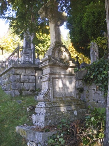 tombeau de l'abbé Nicol (33e tombeau)