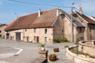 ferme, actuellement maison