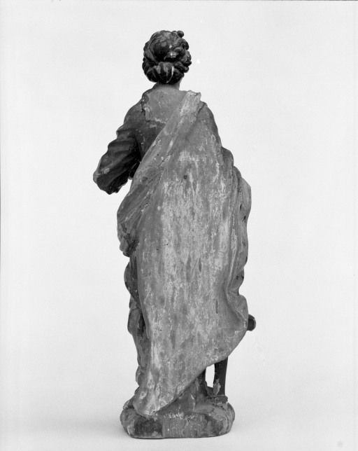 statue (statuette) : sainte Catherine