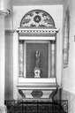 2 autels, 2 retables, 2 gradins d'autel, 2 tabernacles (autels secondaires)