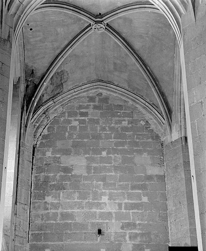 église abbatiale de l'abbaye Saint-Oyend, actuellement cathédrale Saint-Pierre, Saint-Paul et Saint-André