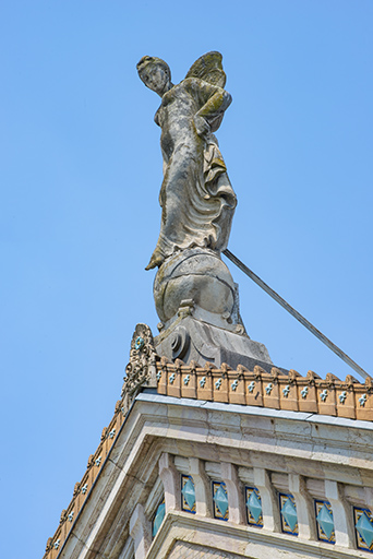 statue : la Danse classique dite aussi la Baigneuse