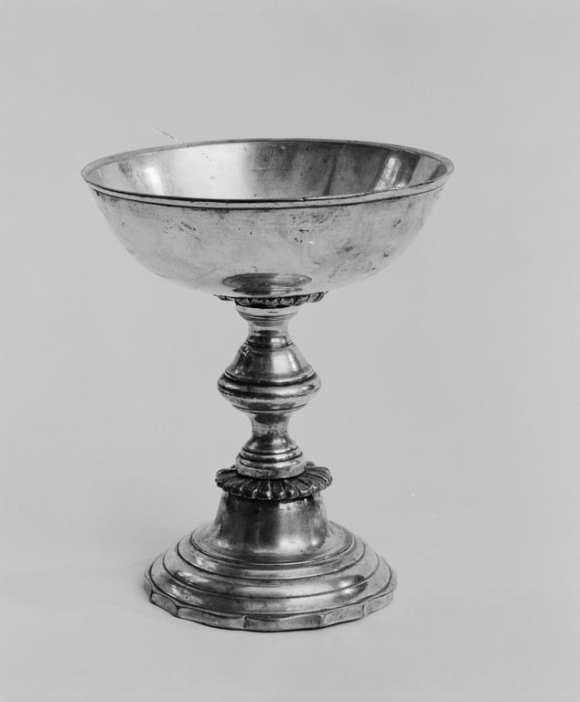 vase de quête (coupe de quête, n° 2)