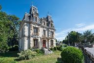 maison 1 chemin des Vignes, puis musée du costume