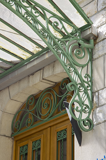 maison (villa Carrel) puis siège de la Chambre départementale d'Agriculture du Doubs, actuellement immeuble de bureaux
