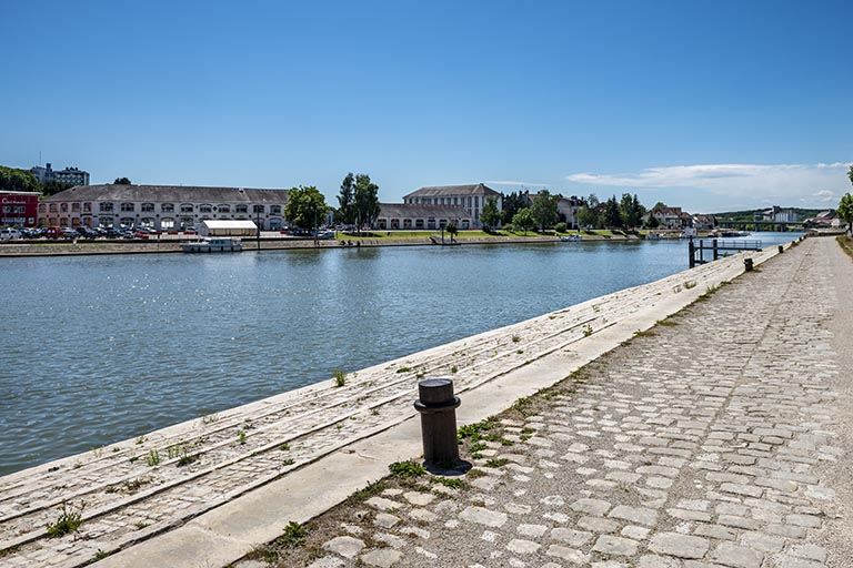 quai Villeneuve