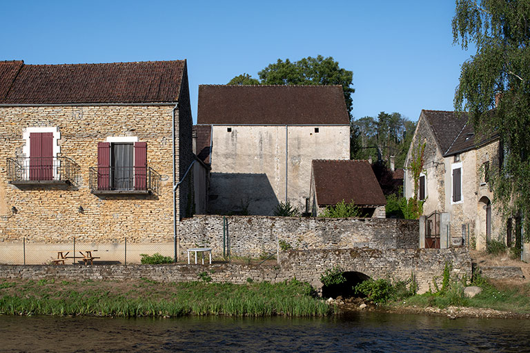 moulin à tan, puis moulin à blé, puis grange-étable