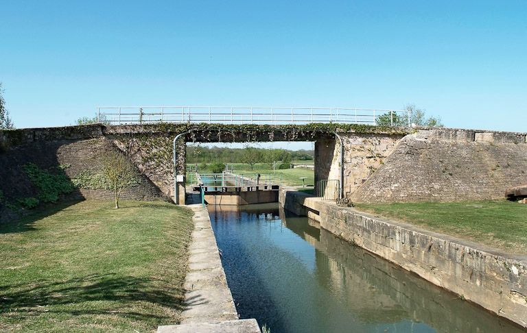 site de l'écluse de La Truchère (la Seille canalisée)