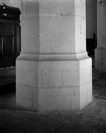 église abbatiale de l'abbaye Saint-Oyend, actuellement cathédrale Saint-Pierre, Saint-Paul et Saint-André