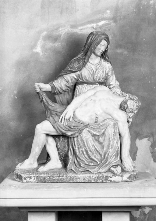 groupe sculpté : Vierge de Pitié