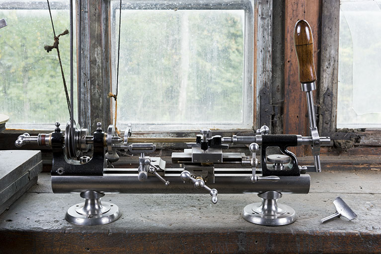 2 machines à tourner, décolleter et percer (tours Lorch, Schmidt & Co)