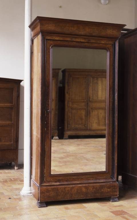 armoire à linge n° 28