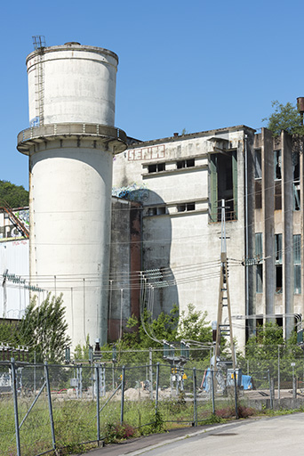 usine à papier de la société des Papeteries Bisontines, usine de fibres artificielles et synthétiques dite usine des Soieries puis de la Rhodiacéta