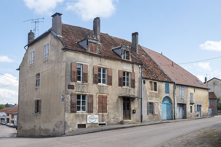maison 37 rue de l'Hôtel-de-Ville