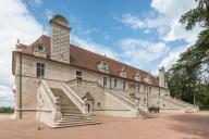 écuries du château de Chaumont-en-Charolais