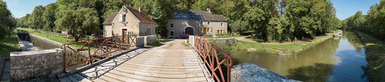 pont sur l'écluse 44 du versant Seine, dite de Chantenot (canal du Nivernais)