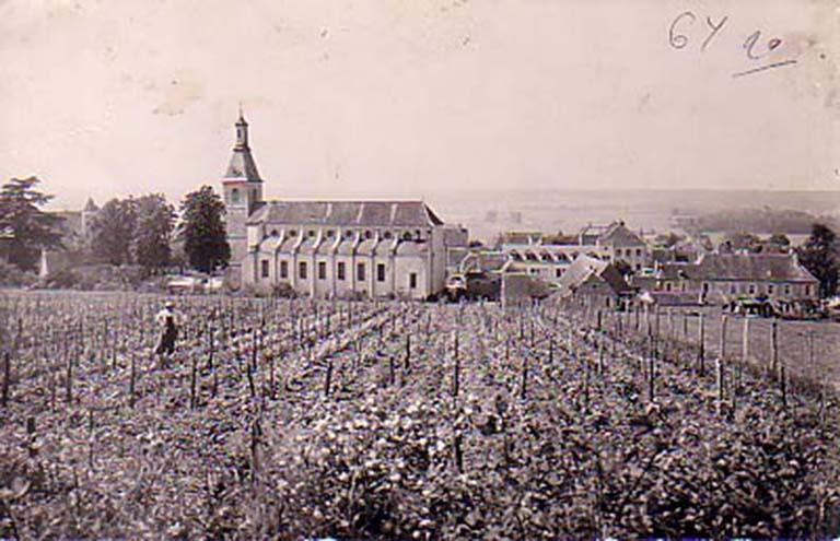 L'architecture religieuse, funéraire et commémorative de la commune de Gy