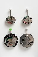 mécanismes d'horloge (4 mouvement de montre à quartz Isa 2326, K 63, 317 et 2321)