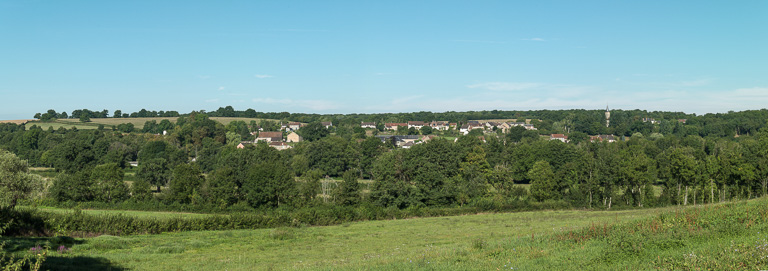 village de Marigny-sur-Yonne (paysages du canal du Nivernais)