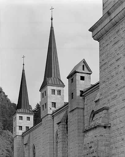 église abbatiale de l'abbaye Saint-Oyend, actuellement cathédrale Saint-Pierre, Saint-Paul et Saint-André