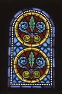 ensemble de quatre verrières décoratives et une verrière figurée : Baptême et Martyre de saint Gervais de Chalon