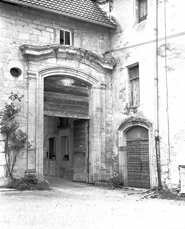 abbaye de bénédictins, actuellement maison