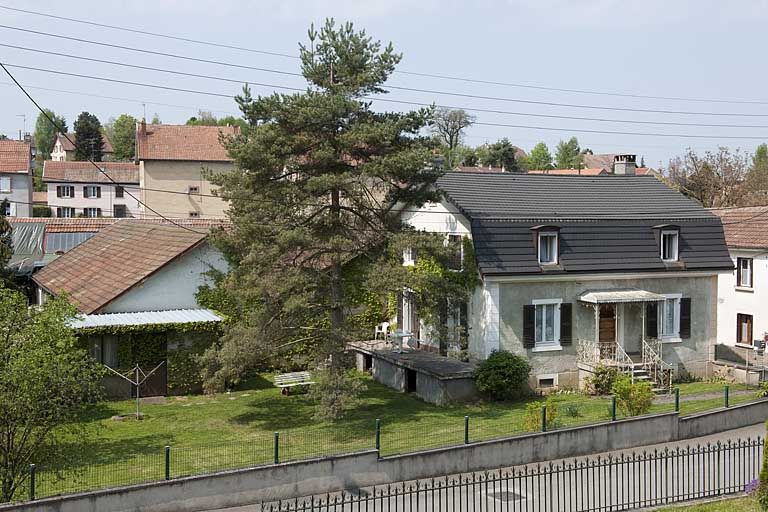 usine de petite métallurgie Tulout, puis Devaux-Meinen et Cie, Wetstein et Peuquet, puis Bosserdet-Levin, puis Bertin