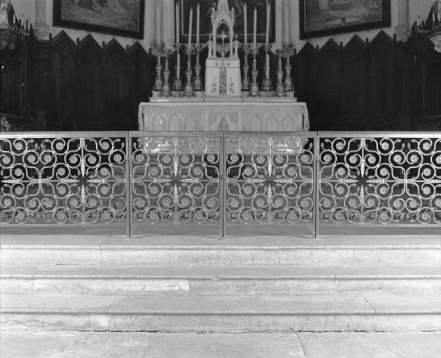 clôture de sanctuaire (grille de communion)