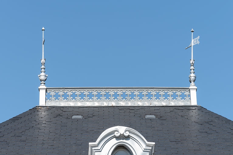 maison 5 avenue de Paris
