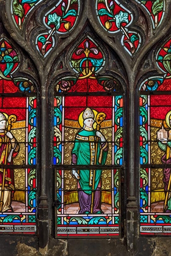 ensemble de 7 verrières (5 à personnages et 2 décoratives)