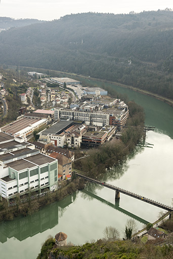 usine à papier de la société des Papeteries Bisontines, usine de fibres artificielles et synthétiques dite usine des Soieries puis de la Rhodiacéta