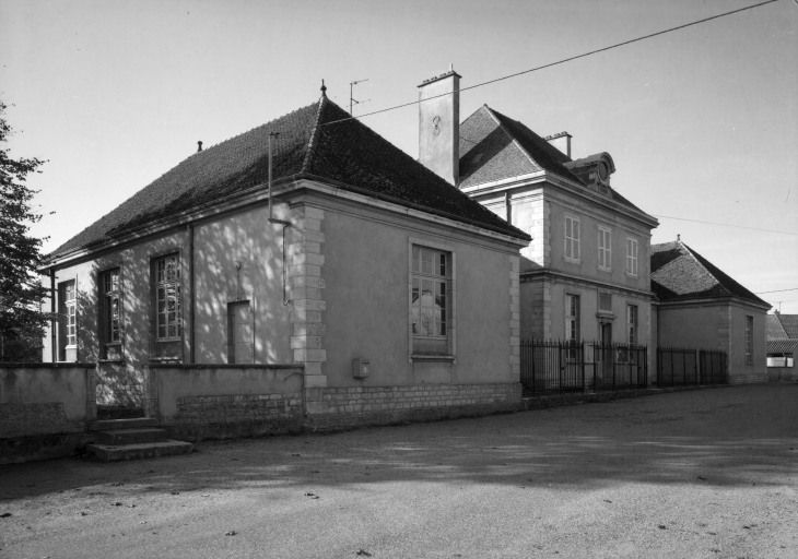 mairie-école