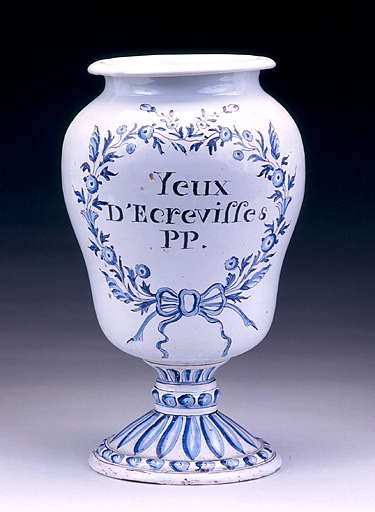 112 pots à pharmacie (pots à thériaque)