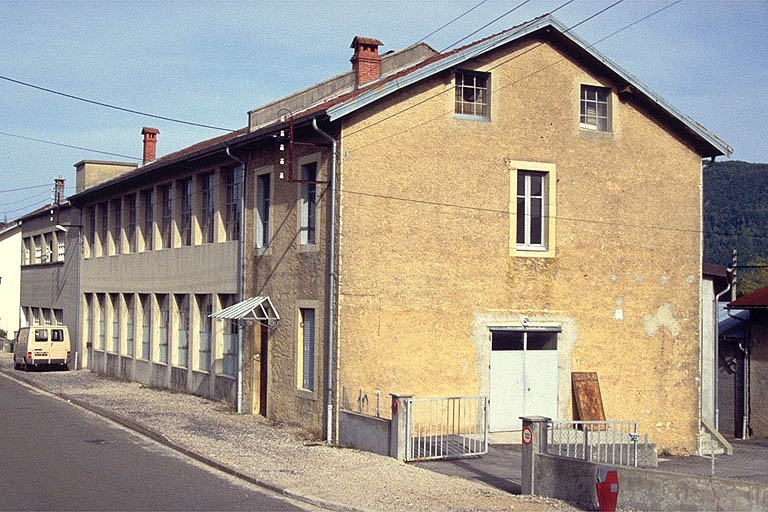 usine de tabletterie (usine de tournerie) de la coopérative la Tournerie ouvrière