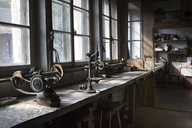 maison et usine de fournitures pour l'horlogerie puis de lunetterie Bauduret