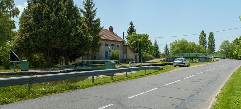 site de l'écluse 15 du versant Océan ; dite de Civry (canal du Centre)