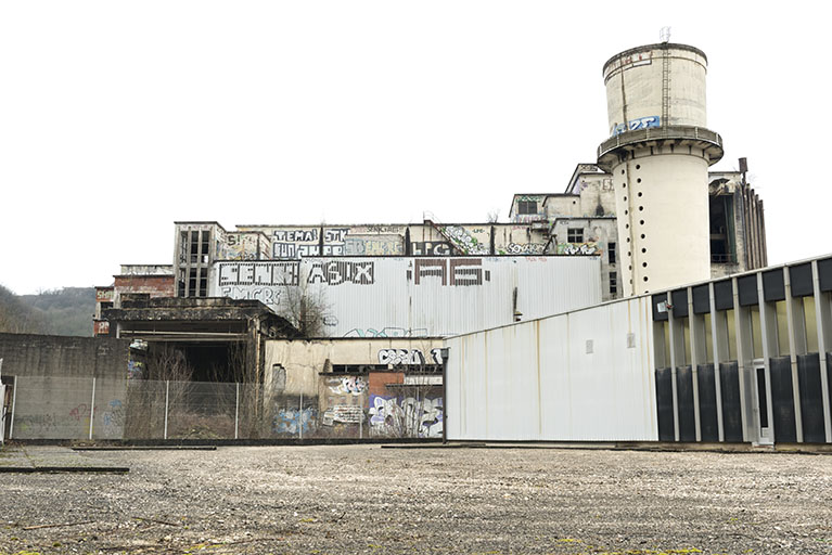usine à papier de la société des Papeteries Bisontines, usine de fibres artificielles et synthétiques dite usine des Soieries puis de la Rhodiacéta