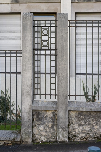 clôtures, portes et garde-corps métalliques