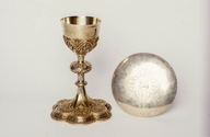 calice et patène de style néo-gothique