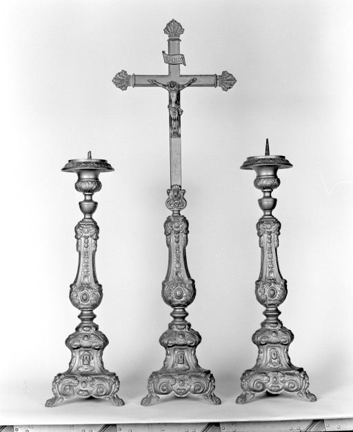 croix d'autel, chandelier d'autel (6, garniture d'autel)