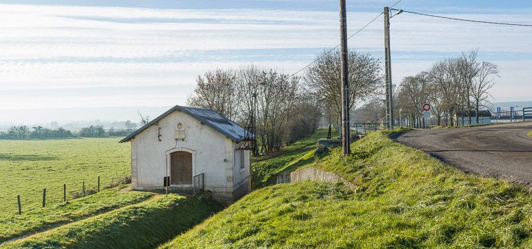 centrale hydroélectrique (canal de Bourgogne)