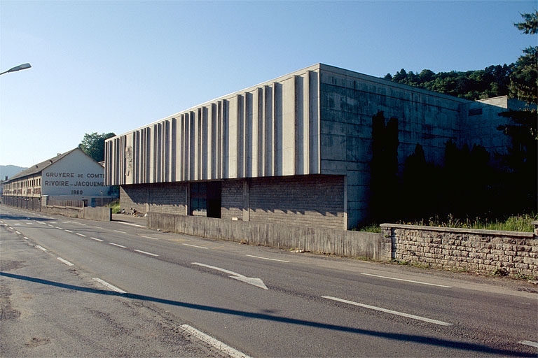 fromagerie industrielle dite cave d'affinage Rivoire-Jacquemin