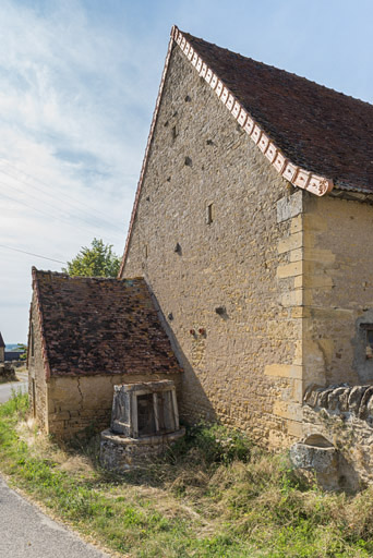 Demeure et ferme à Maringues